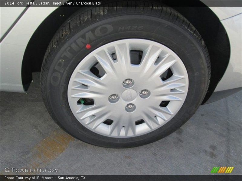 Ingot Silver / Charcoal Black 2014 Ford Fiesta S Sedan