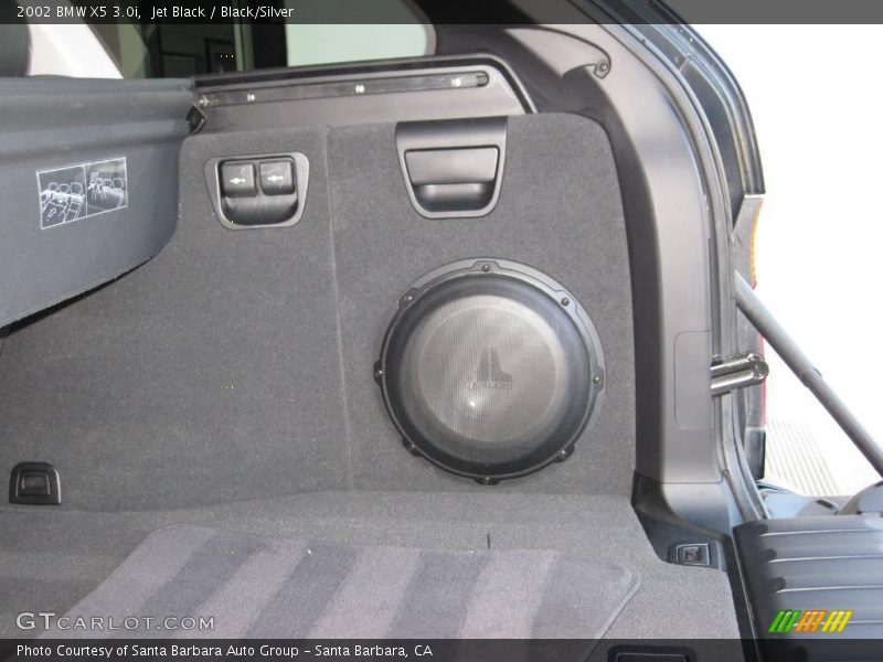 Jet Black / Black/Silver 2002 BMW X5 3.0i