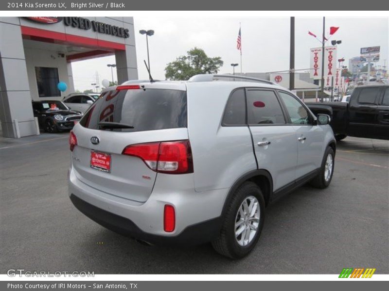Bright Silver / Black 2014 Kia Sorento LX