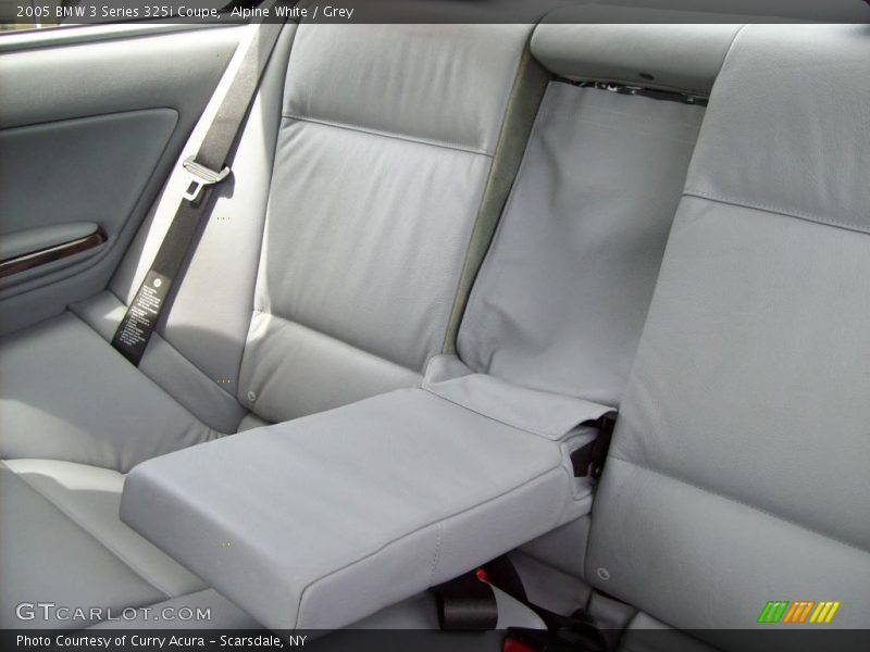 Alpine White / Grey 2005 BMW 3 Series 325i Coupe