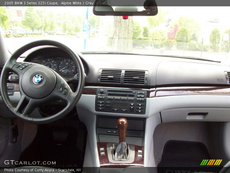 Alpine White / Grey 2005 BMW 3 Series 325i Coupe