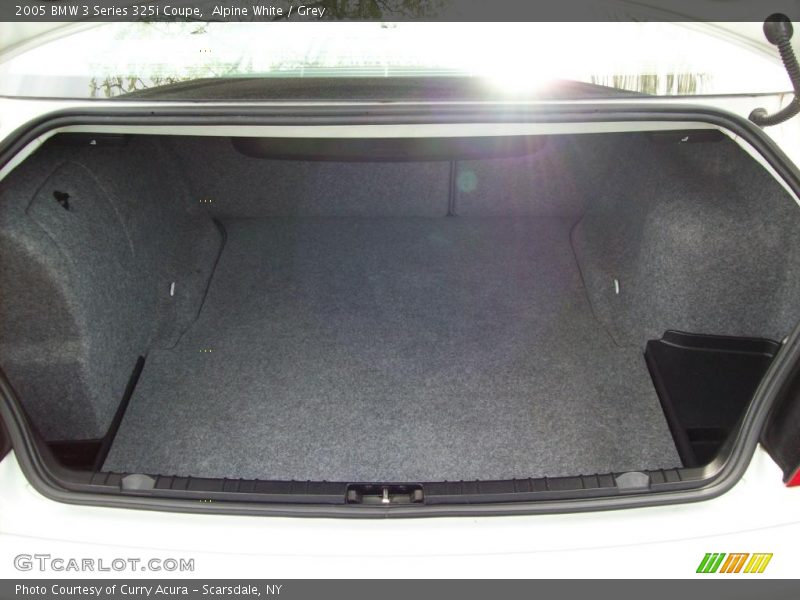 Alpine White / Grey 2005 BMW 3 Series 325i Coupe