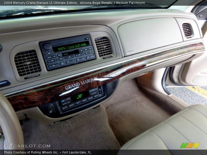 Dashboard of 2004 Grand Marquis LS Ultimate Edition