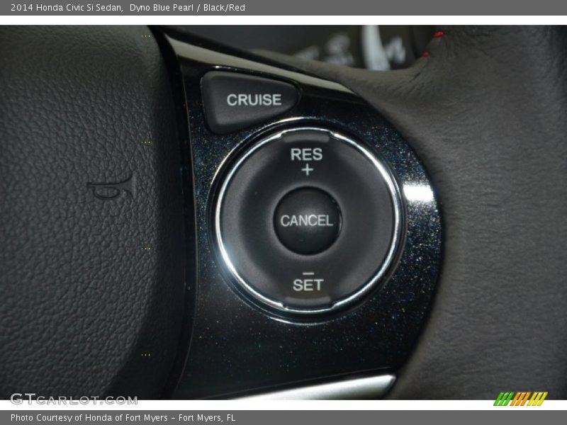 Controls of 2014 Civic Si Sedan