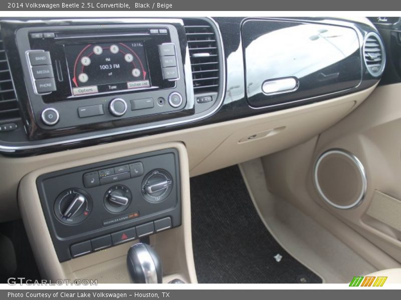 Black / Beige 2014 Volkswagen Beetle 2.5L Convertible