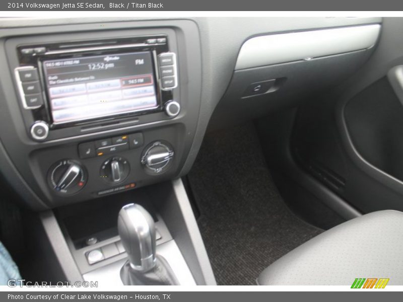 Black / Titan Black 2014 Volkswagen Jetta SE Sedan