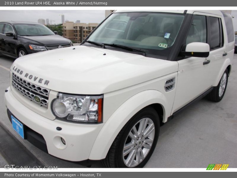 Alaska White / Almond/Nutmeg 2010 Land Rover LR4 HSE