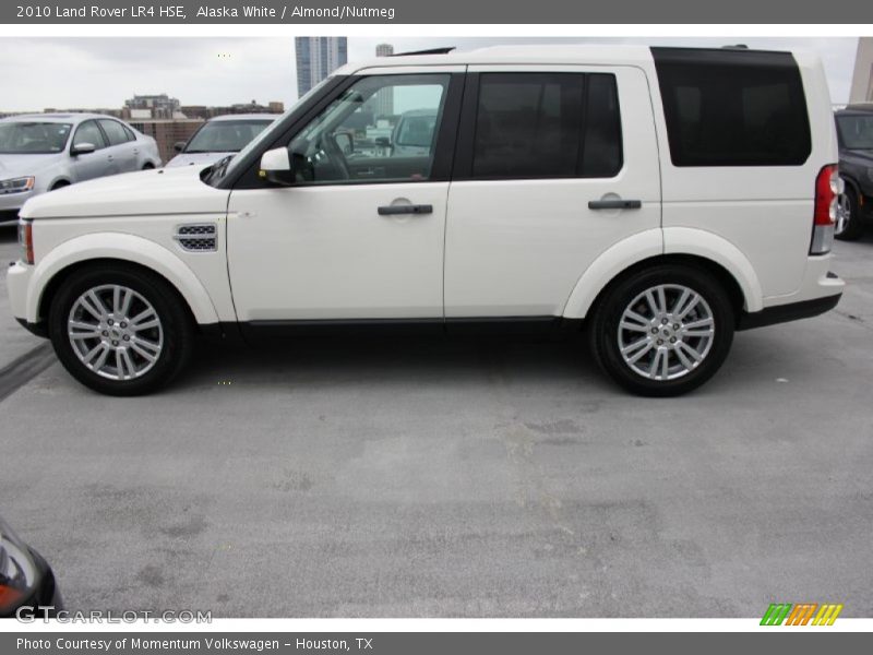 Alaska White / Almond/Nutmeg 2010 Land Rover LR4 HSE