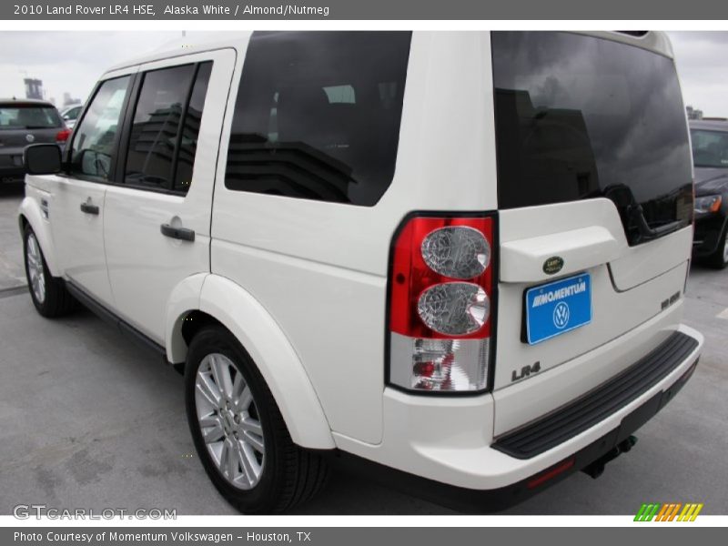 Alaska White / Almond/Nutmeg 2010 Land Rover LR4 HSE