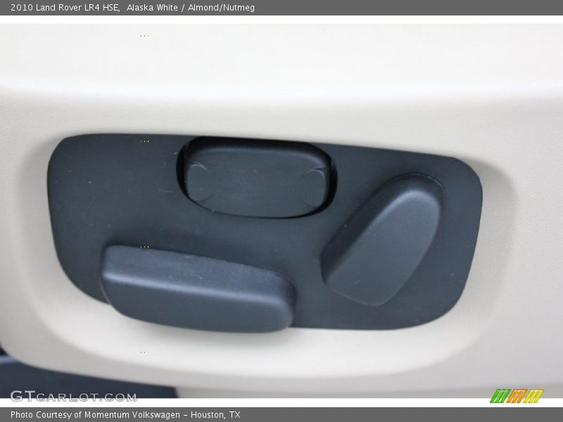 Alaska White / Almond/Nutmeg 2010 Land Rover LR4 HSE
