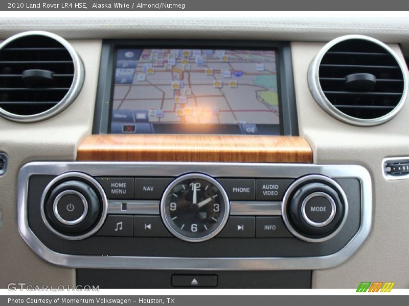 Alaska White / Almond/Nutmeg 2010 Land Rover LR4 HSE