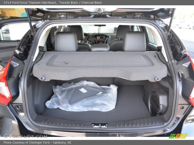 Tuxedo Black / Charcoal Black 2014 Ford Focus Titanium Hatchback