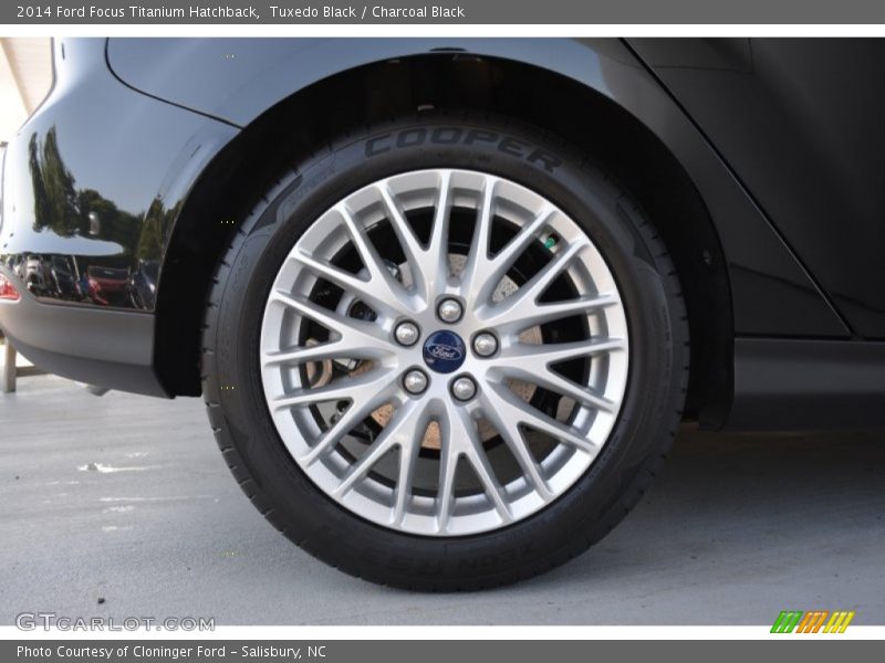 Tuxedo Black / Charcoal Black 2014 Ford Focus Titanium Hatchback