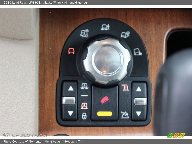 Alaska White / Almond/Nutmeg 2010 Land Rover LR4 HSE