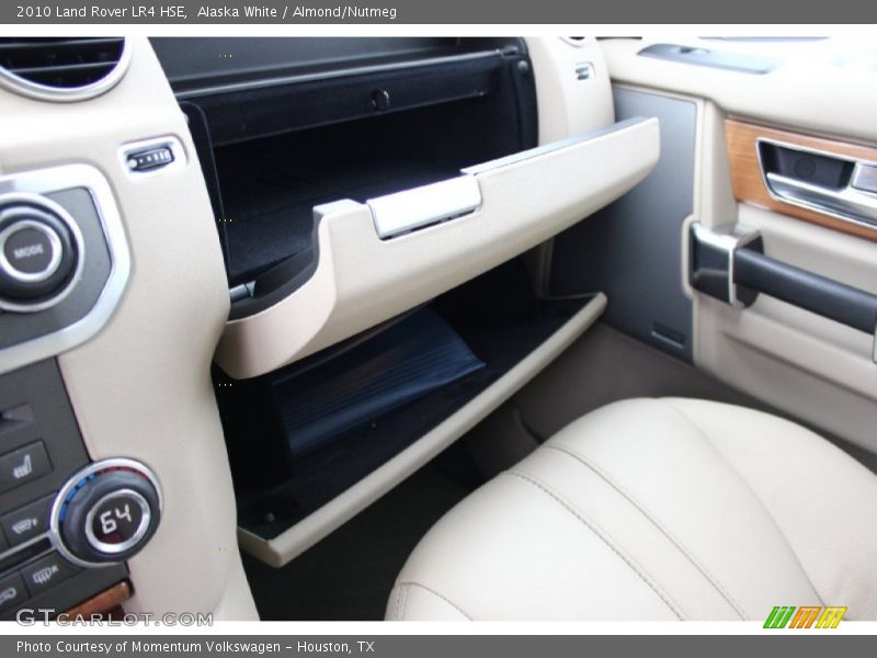 Alaska White / Almond/Nutmeg 2010 Land Rover LR4 HSE