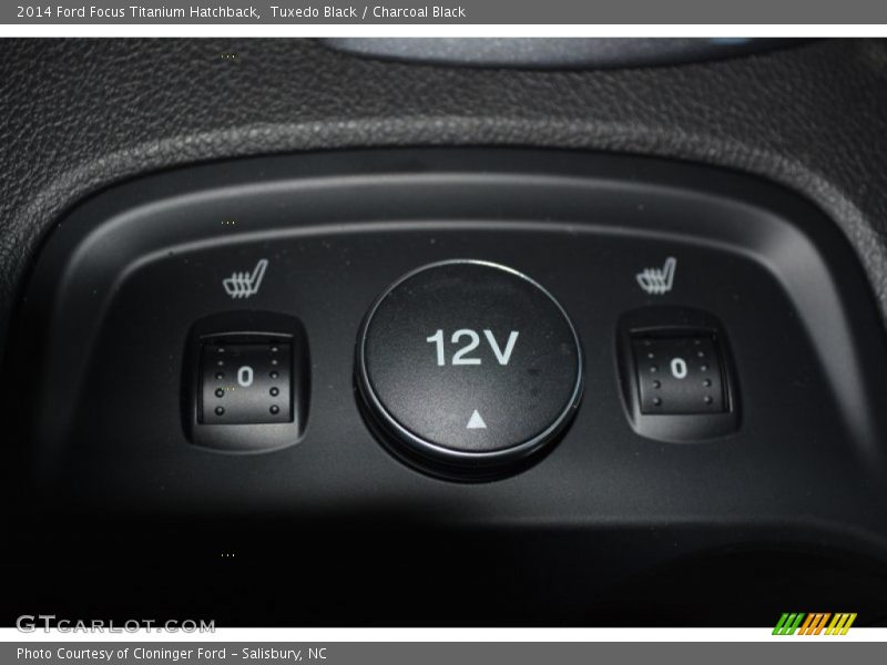 Tuxedo Black / Charcoal Black 2014 Ford Focus Titanium Hatchback
