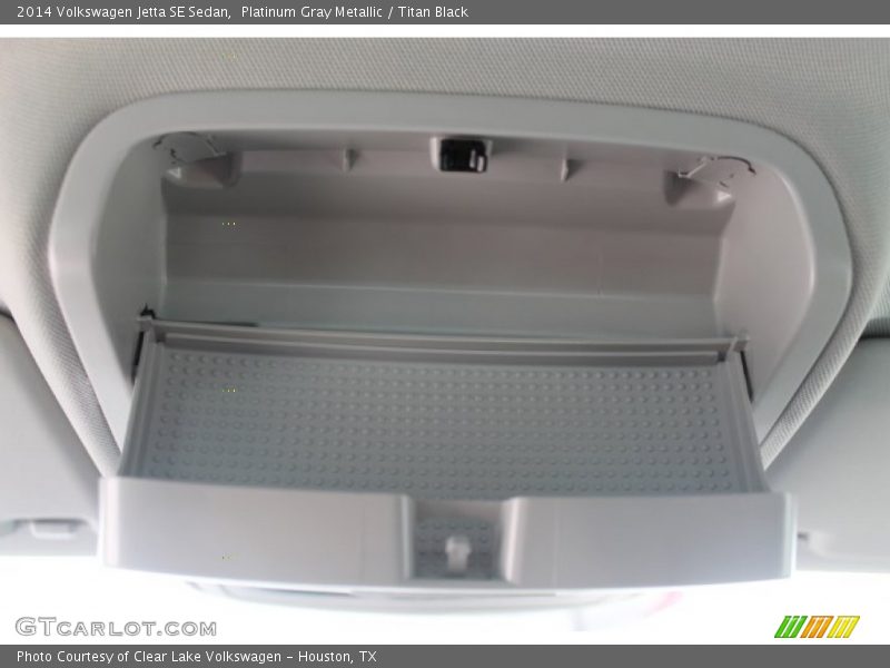 Platinum Gray Metallic / Titan Black 2014 Volkswagen Jetta SE Sedan
