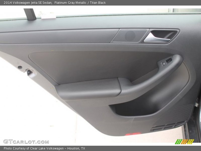 Platinum Gray Metallic / Titan Black 2014 Volkswagen Jetta SE Sedan
