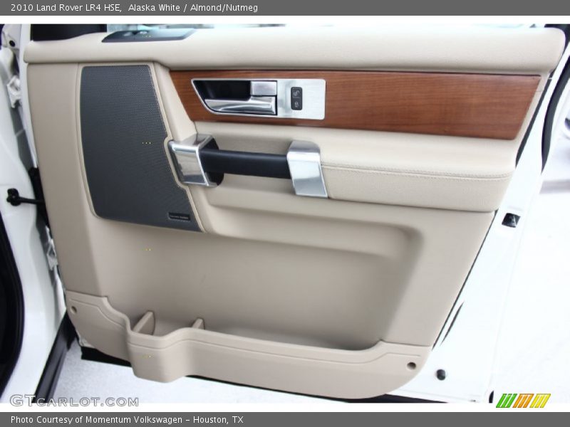 Alaska White / Almond/Nutmeg 2010 Land Rover LR4 HSE