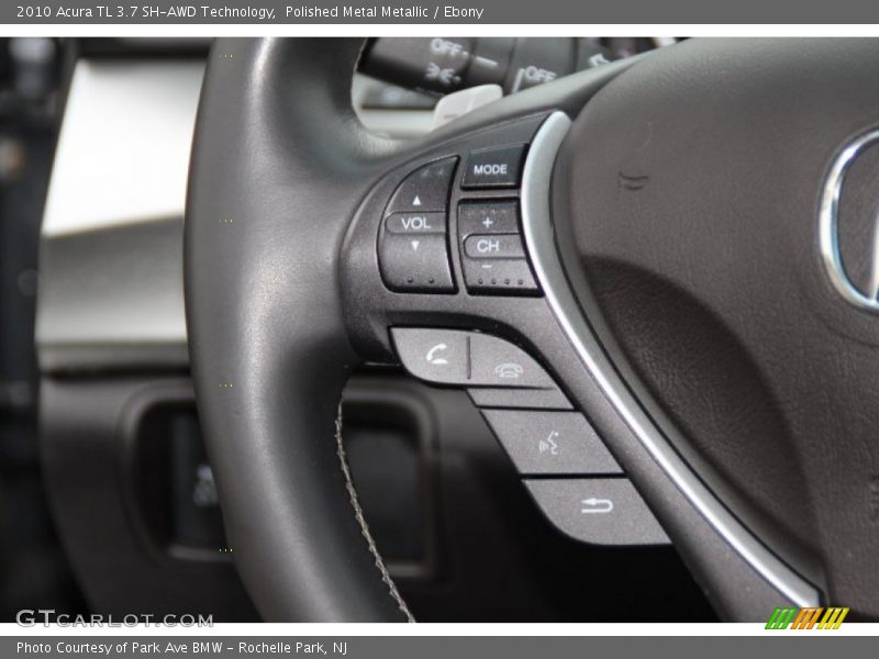 Controls of 2010 TL 3.7 SH-AWD Technology