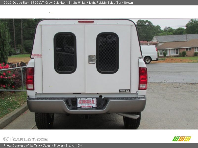Bright White / Light Pebble Beige/Bark Brown 2010 Dodge Ram 2500 SLT Crew Cab 4x4