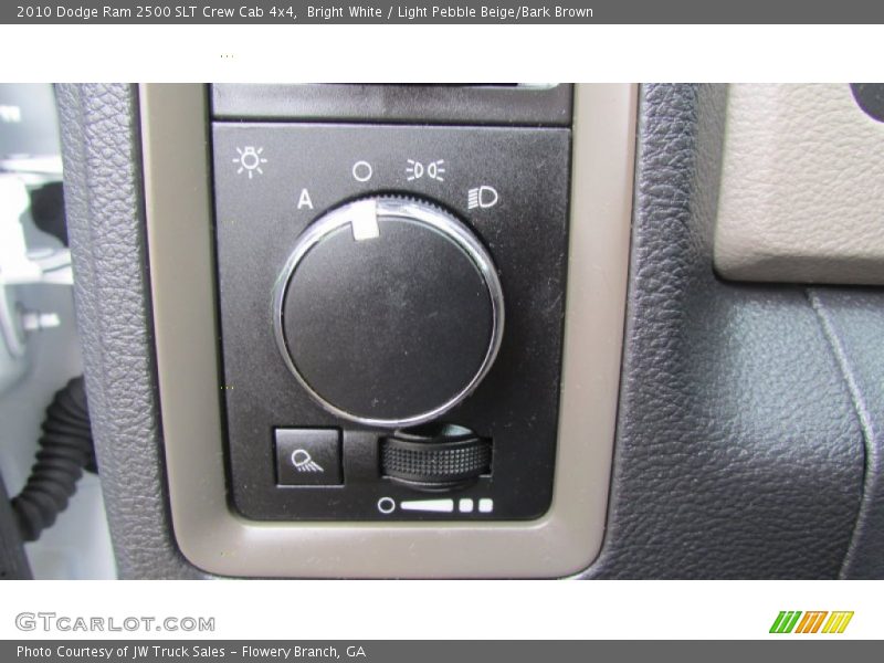 Bright White / Light Pebble Beige/Bark Brown 2010 Dodge Ram 2500 SLT Crew Cab 4x4