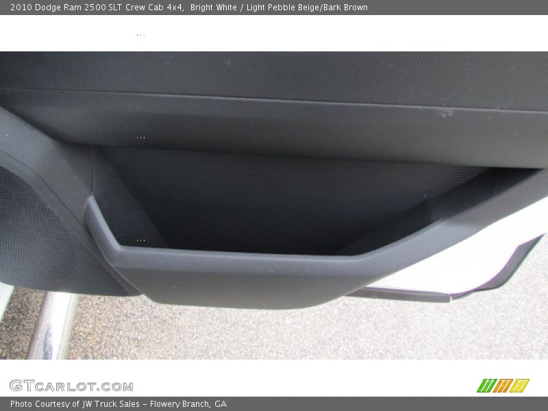 Bright White / Light Pebble Beige/Bark Brown 2010 Dodge Ram 2500 SLT Crew Cab 4x4