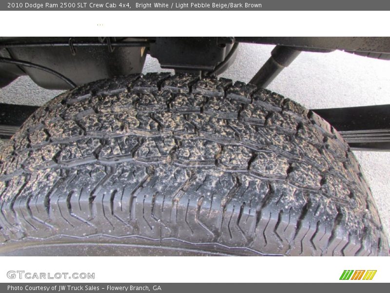 Bright White / Light Pebble Beige/Bark Brown 2010 Dodge Ram 2500 SLT Crew Cab 4x4