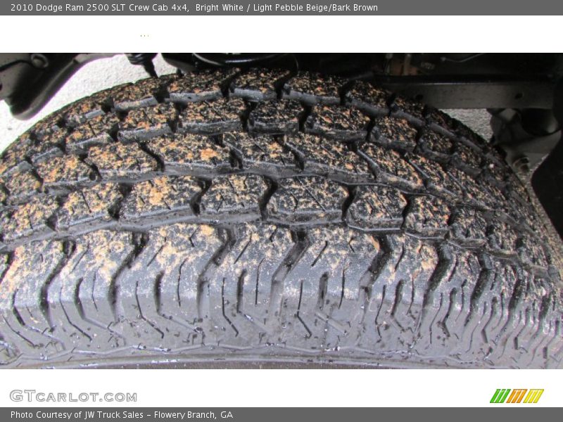 Bright White / Light Pebble Beige/Bark Brown 2010 Dodge Ram 2500 SLT Crew Cab 4x4