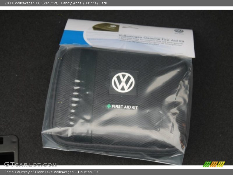 Candy White / Truffle/Black 2014 Volkswagen CC Executive