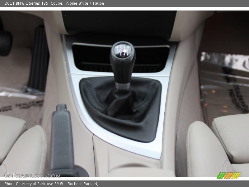Alpine White / Taupe 2011 BMW 1 Series 135i Coupe