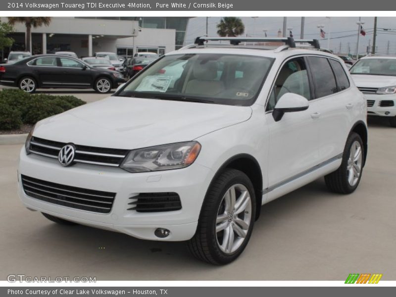 Pure White / Cornsilk Beige 2014 Volkswagen Touareg TDI Executive 4Motion