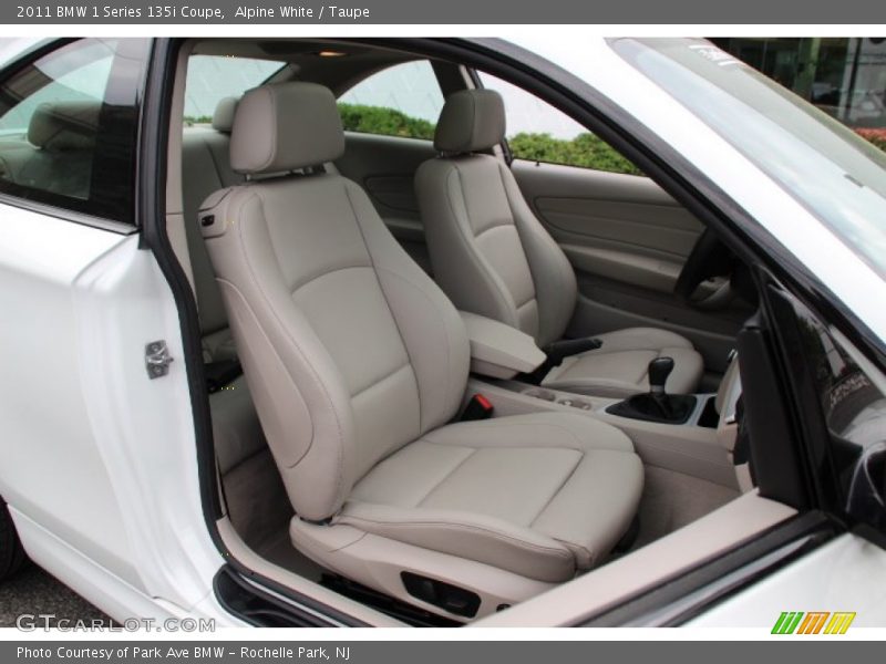 Alpine White / Taupe 2011 BMW 1 Series 135i Coupe