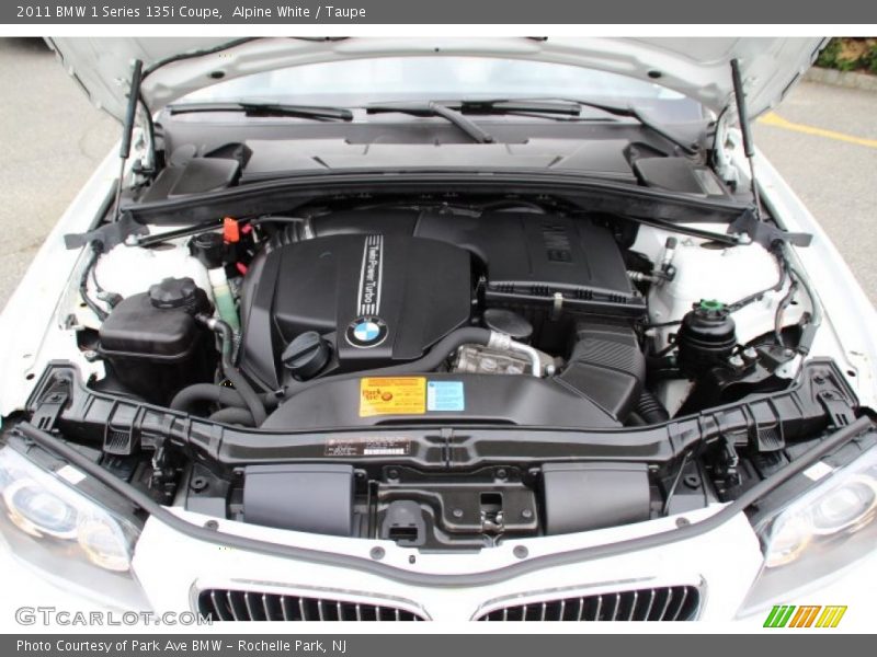 Alpine White / Taupe 2011 BMW 1 Series 135i Coupe