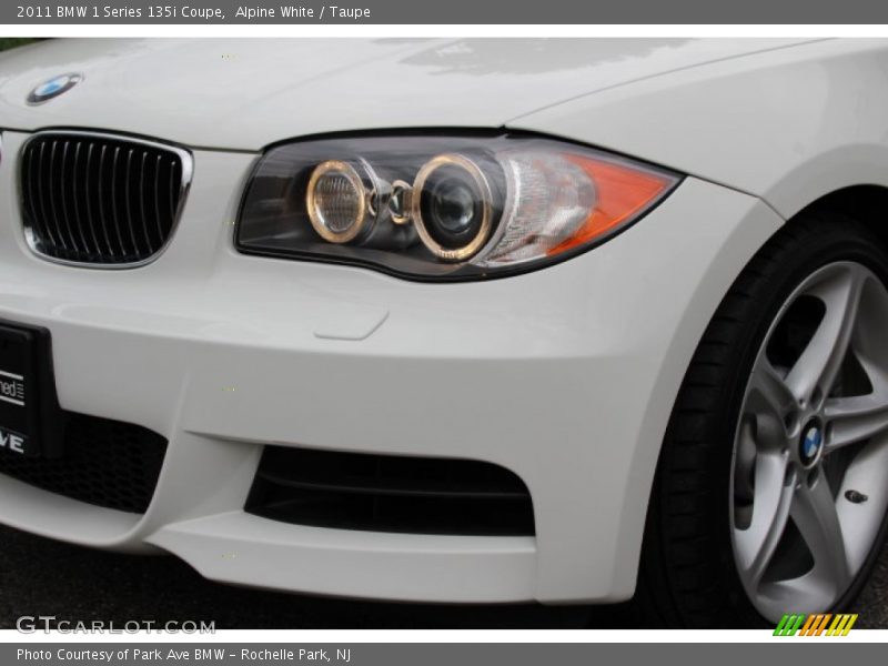 Alpine White / Taupe 2011 BMW 1 Series 135i Coupe