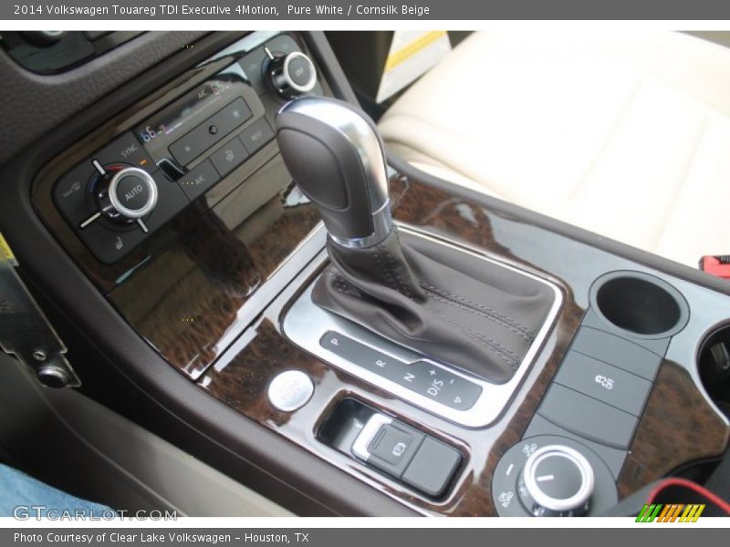 Pure White / Cornsilk Beige 2014 Volkswagen Touareg TDI Executive 4Motion