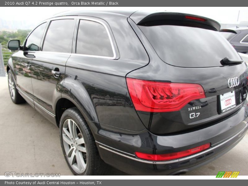 Orca Black Metallic / Black 2010 Audi Q7 4.2 Prestige quattro