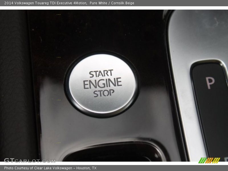 Pure White / Cornsilk Beige 2014 Volkswagen Touareg TDI Executive 4Motion