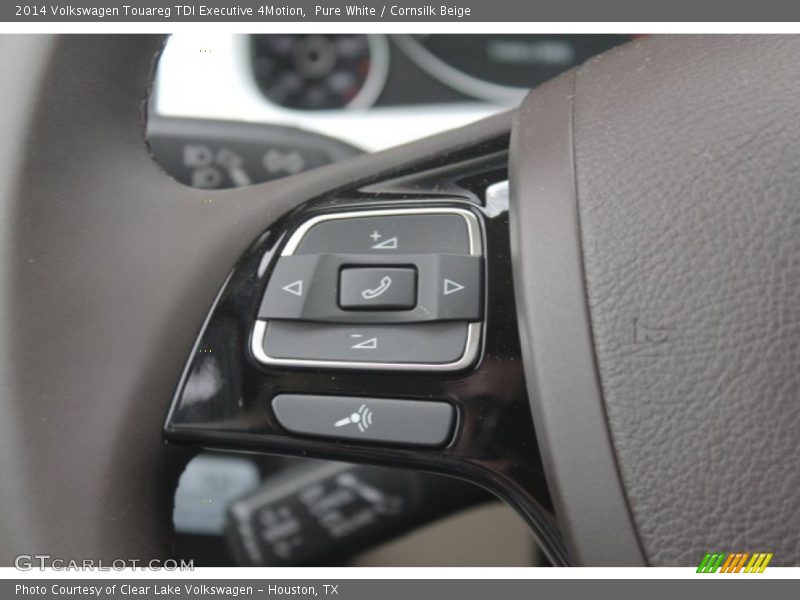 Pure White / Cornsilk Beige 2014 Volkswagen Touareg TDI Executive 4Motion