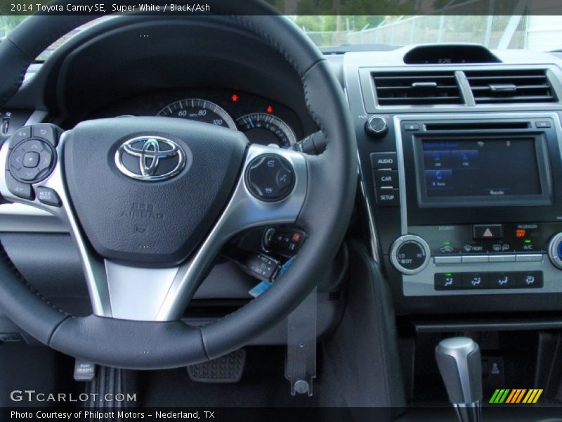 Super White / Black/Ash 2014 Toyota Camry SE