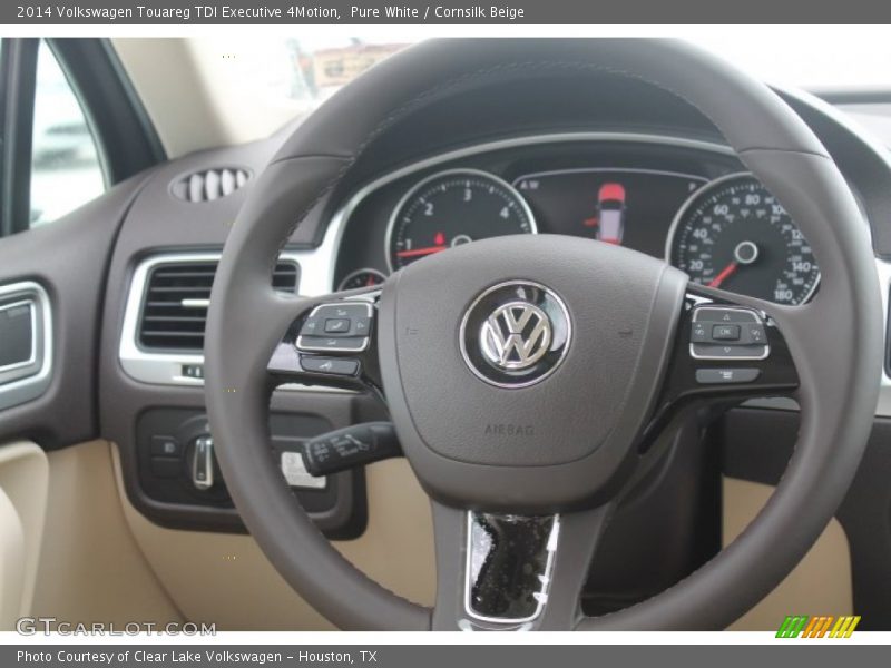 Pure White / Cornsilk Beige 2014 Volkswagen Touareg TDI Executive 4Motion