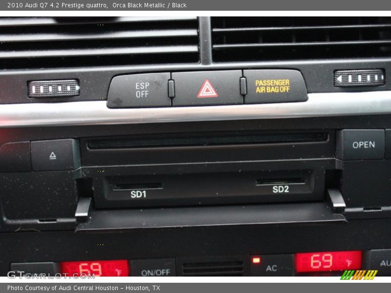 Orca Black Metallic / Black 2010 Audi Q7 4.2 Prestige quattro