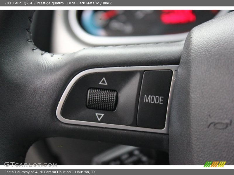 Orca Black Metallic / Black 2010 Audi Q7 4.2 Prestige quattro