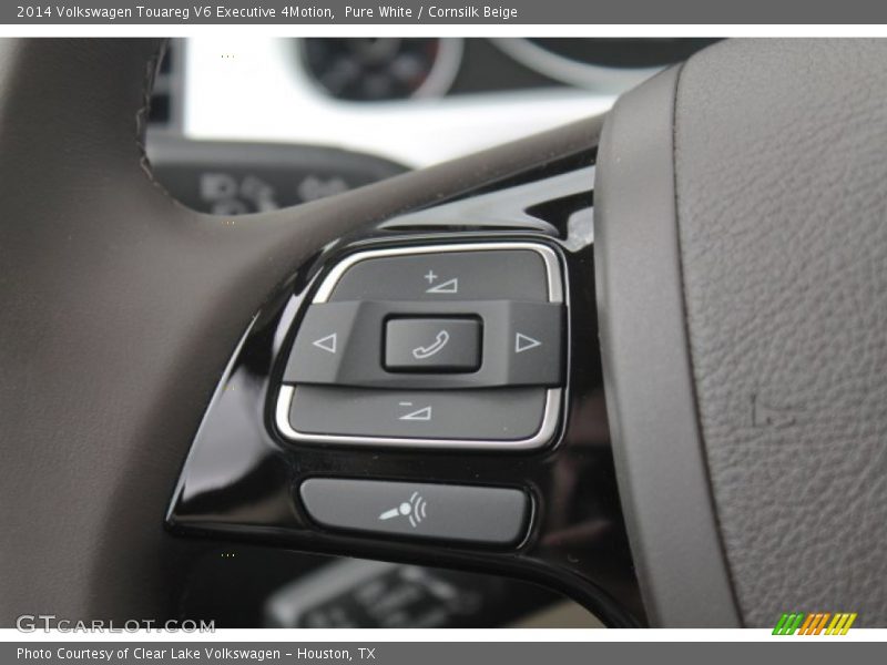 Pure White / Cornsilk Beige 2014 Volkswagen Touareg V6 Executive 4Motion