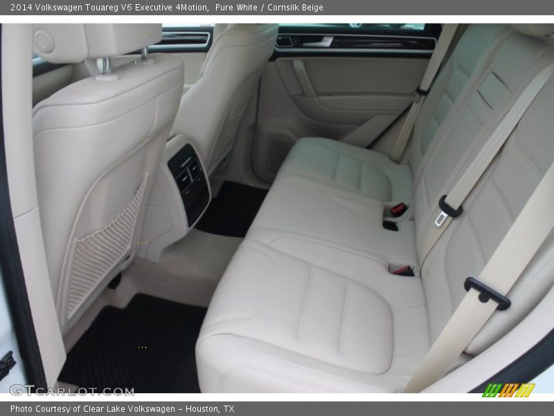 Pure White / Cornsilk Beige 2014 Volkswagen Touareg V6 Executive 4Motion
