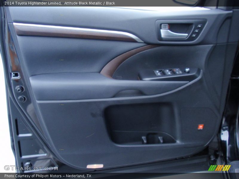 Attitude Black Metallic / Black 2014 Toyota Highlander Limited