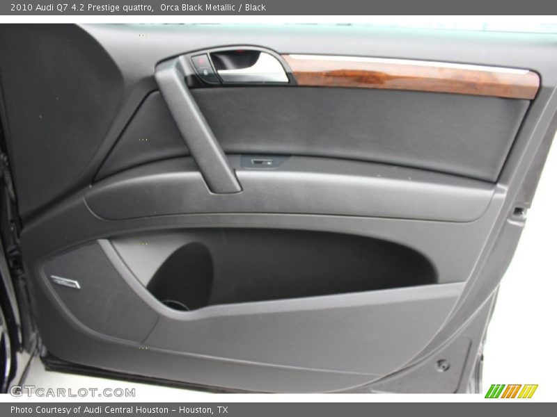 Orca Black Metallic / Black 2010 Audi Q7 4.2 Prestige quattro