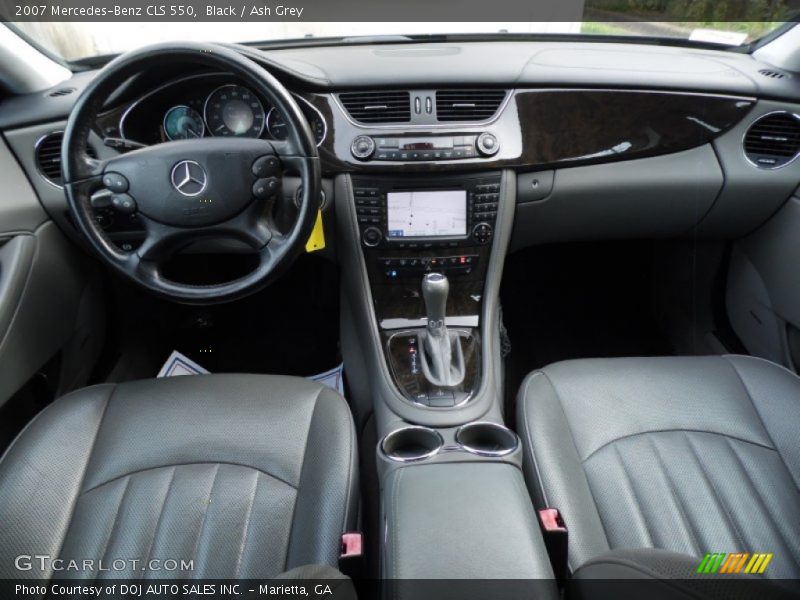 Dashboard of 2007 CLS 550