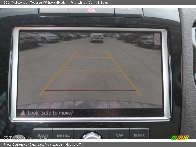 Pure White / Cornsilk Beige 2014 Volkswagen Touareg V6 Sport 4Motion