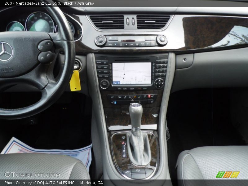 Dashboard of 2007 CLS 550